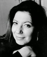 Ioànna Bourazopoùlou: « Chaque nouveau livre émerge des échecs du précédent »