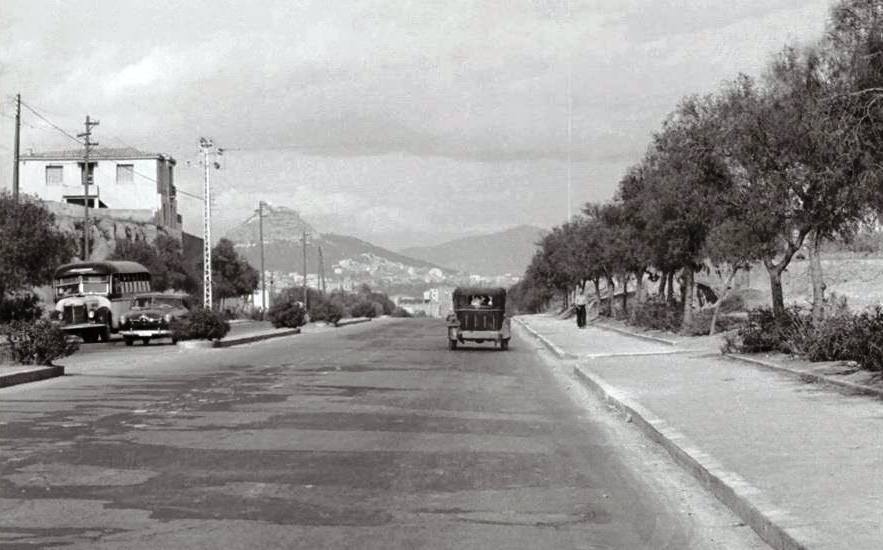 L’Avenue Syngrou, la route qui va vers la mer