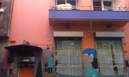The « Orange House » : une structure unique d’accueil de migrants au centre d’Athènes