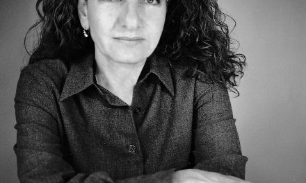 « La littérature est l’art du déguisement par excellence » Interview avec Rhéa Galanaki