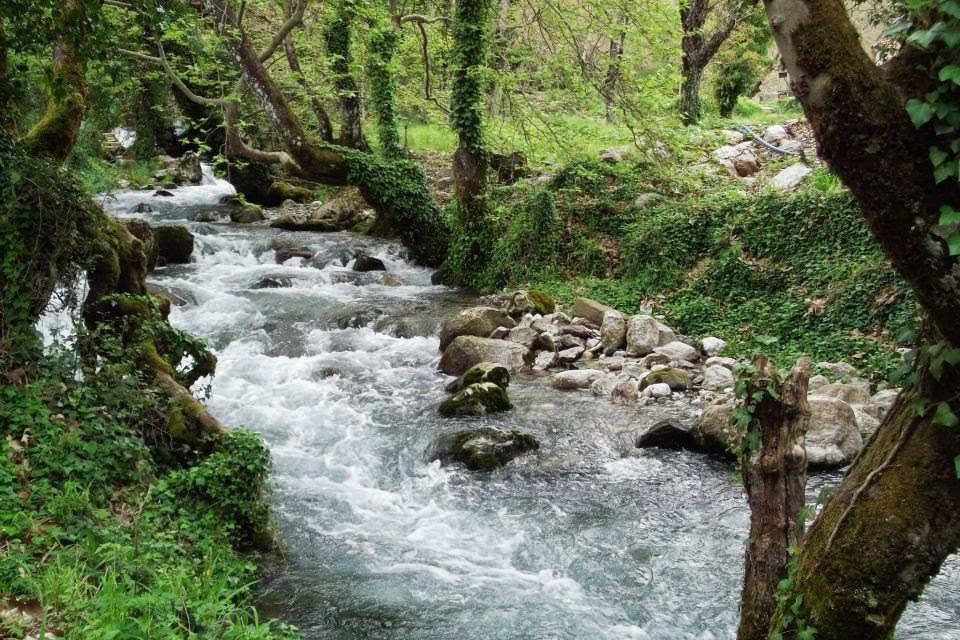 Néda: une rivière entre cascades, gorges et temples ou une nymphe qui a sauvé Zeus