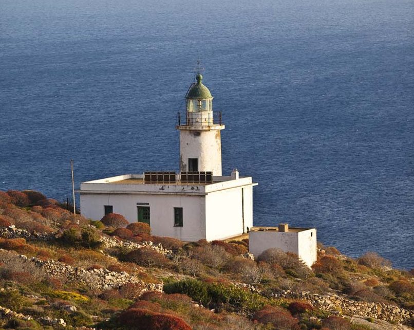 the lighthouse in folegandros