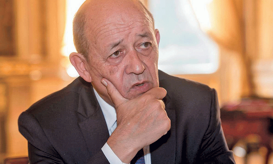 Interview du Ministre français de l’Europe et des affaires étrangères Jean-Yves Le Drian au journal grec “Kathimerini”