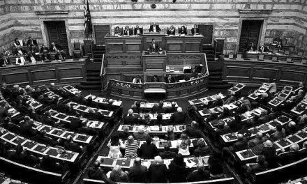 Le Parlement grec renouvelle la confiance au gouvernement | Prochain rendez-vous : vote sur l’accord de Prespes