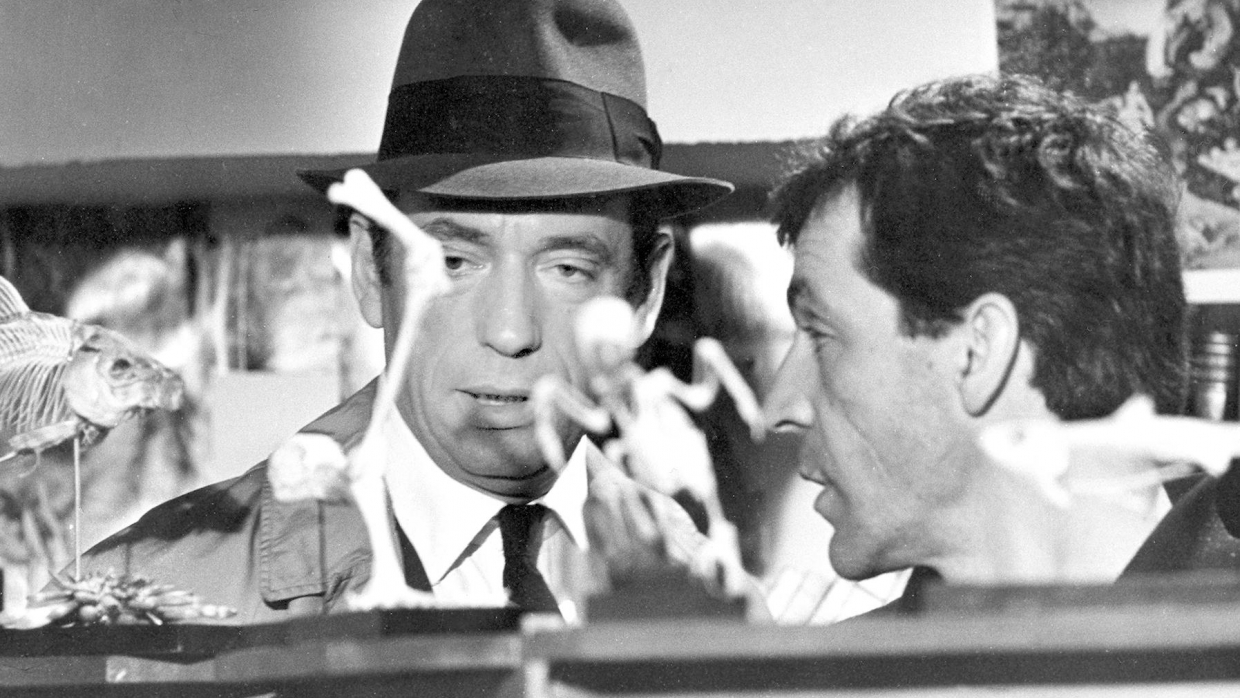 Costa Gavras and Yves Montand in Compartiment tueurs 1965