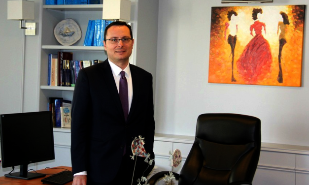 Interview | Le Secrétaire général de la Diplomatie publique, des Affaires religieuses et consulaires Constantinos Alexandris sur la nouvelle image de la Grèce