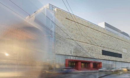 Le Musée national d’art contemporain d’Athènes enfin ouvert : l’ histoire du bâtiment unique de Takis Zenetos