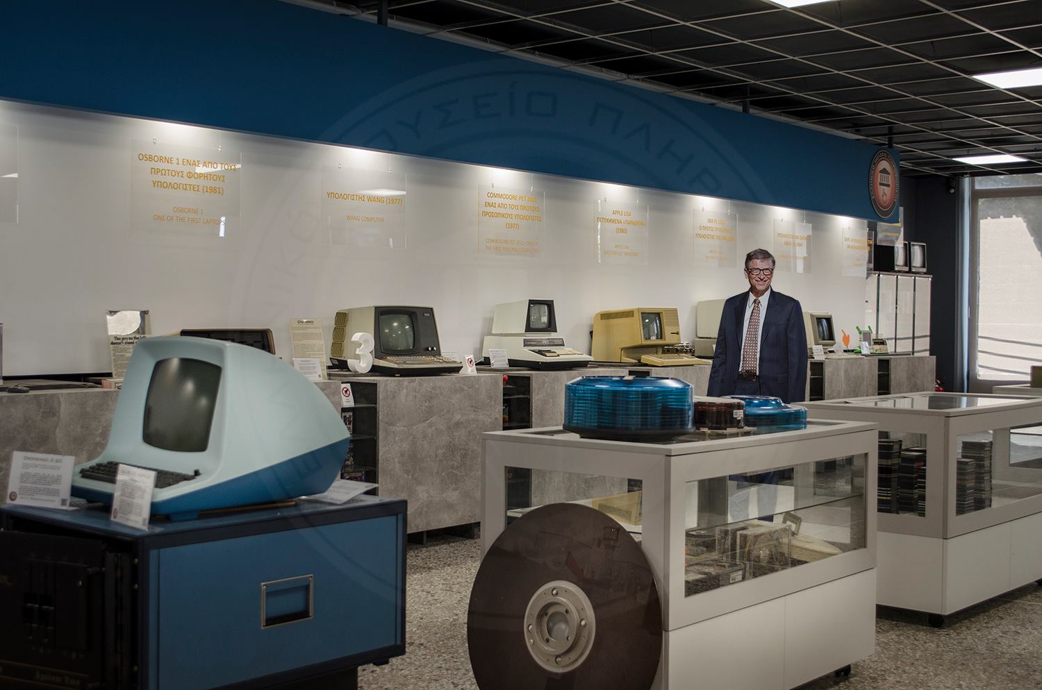 bill gates visits museum april 2019