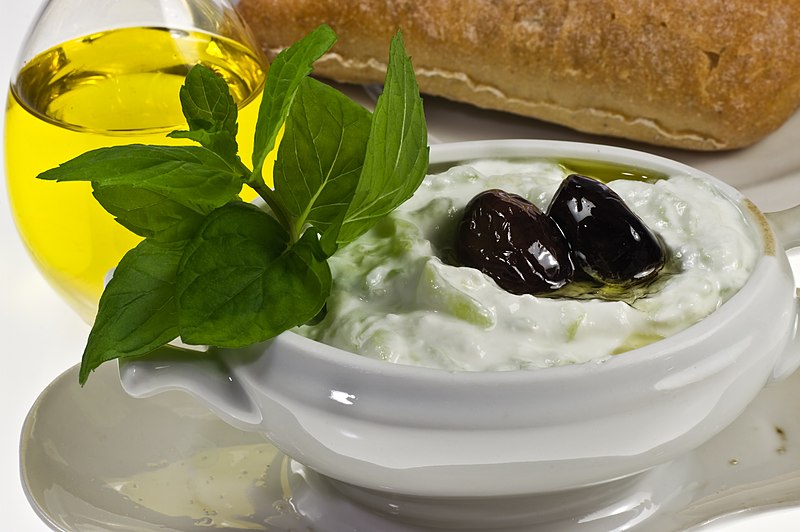 800px Tzatziki 