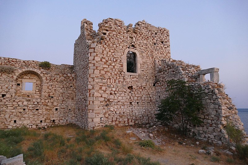 800px Samos Pythagoreio Castle 80917