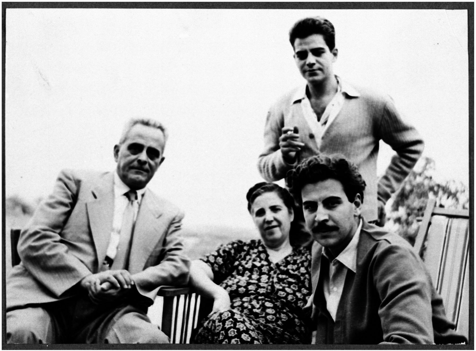 famille theodorakis parents yiannis