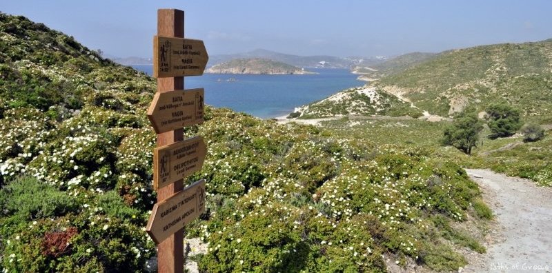 Randonnée dans les îles grecques : explorez des sentiers par-delà le parcours touristique!