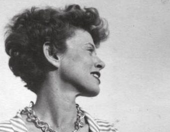 Eleni Stathopoulou (1914-2016) | Une peintre qui aimait les formes géométriques aux couleurs vives et claires