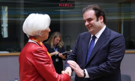 Le ministre grec des Finances devient le nouveau président de l’Eurogroupe