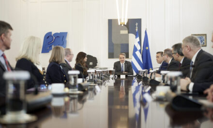 Signature des accords pour l’octroi de droits exclusifs d’exploration et d’exploitation des hydrocarbures dans les zones maritimes au sud du Péloponnèse et de la Crète