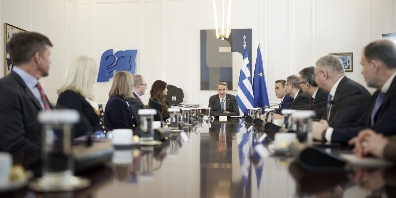 Signature des accords pour l’octroi de droits exclusifs d’exploration et d’exploitation des hydrocarbures dans les zones maritimes au sud du Péloponnèse et de la Crète